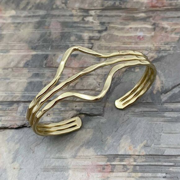 Handcrafted Boho Gold Plated Adjustable Cuff Bracelet - Two Triangles - Gift Box - Picture 1 of 7